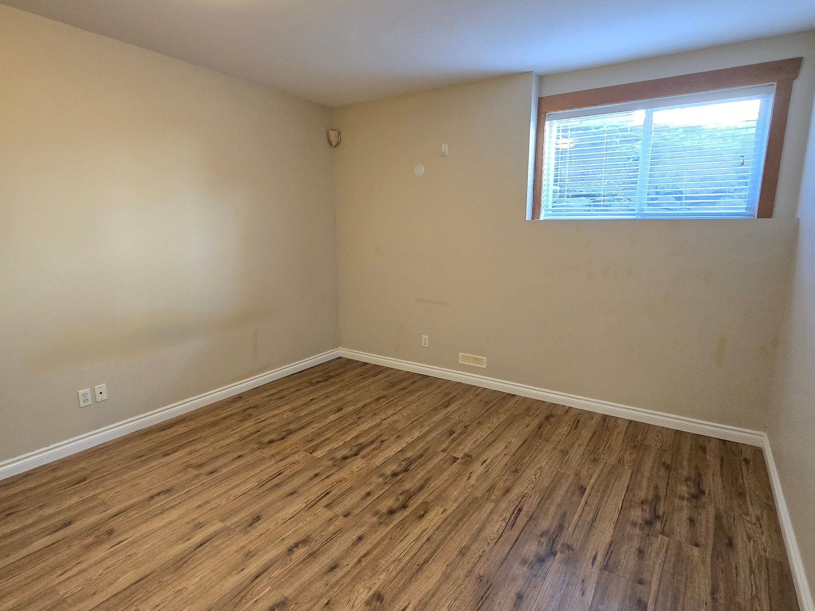 2 Bedroom Private Suite for Rent - 31691 Amberpoint Place, Abbotsford, BC 3