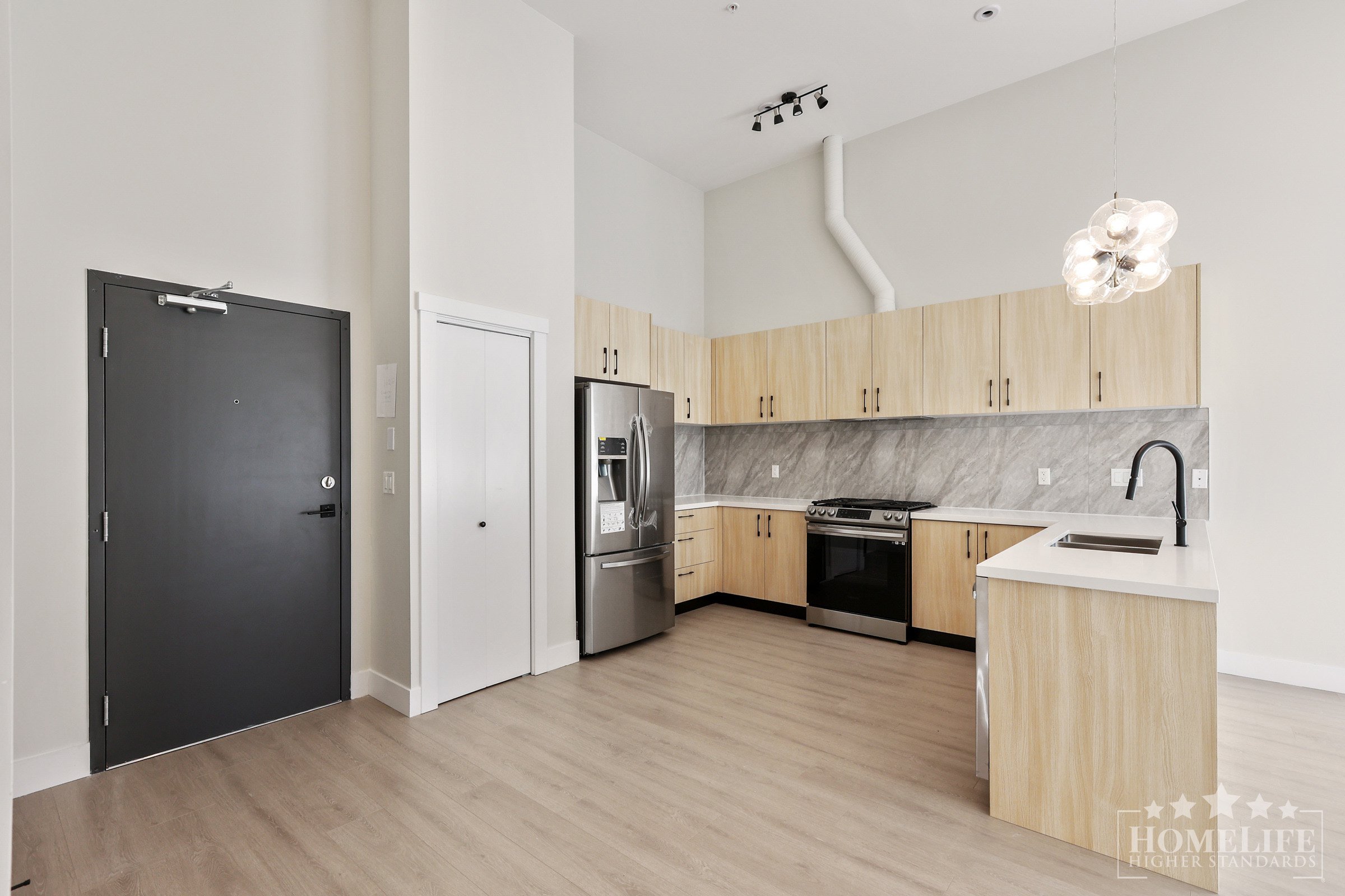 2 Bedroom Apartment for Rent - 14858 60 Avenue, Surrey, BC 2