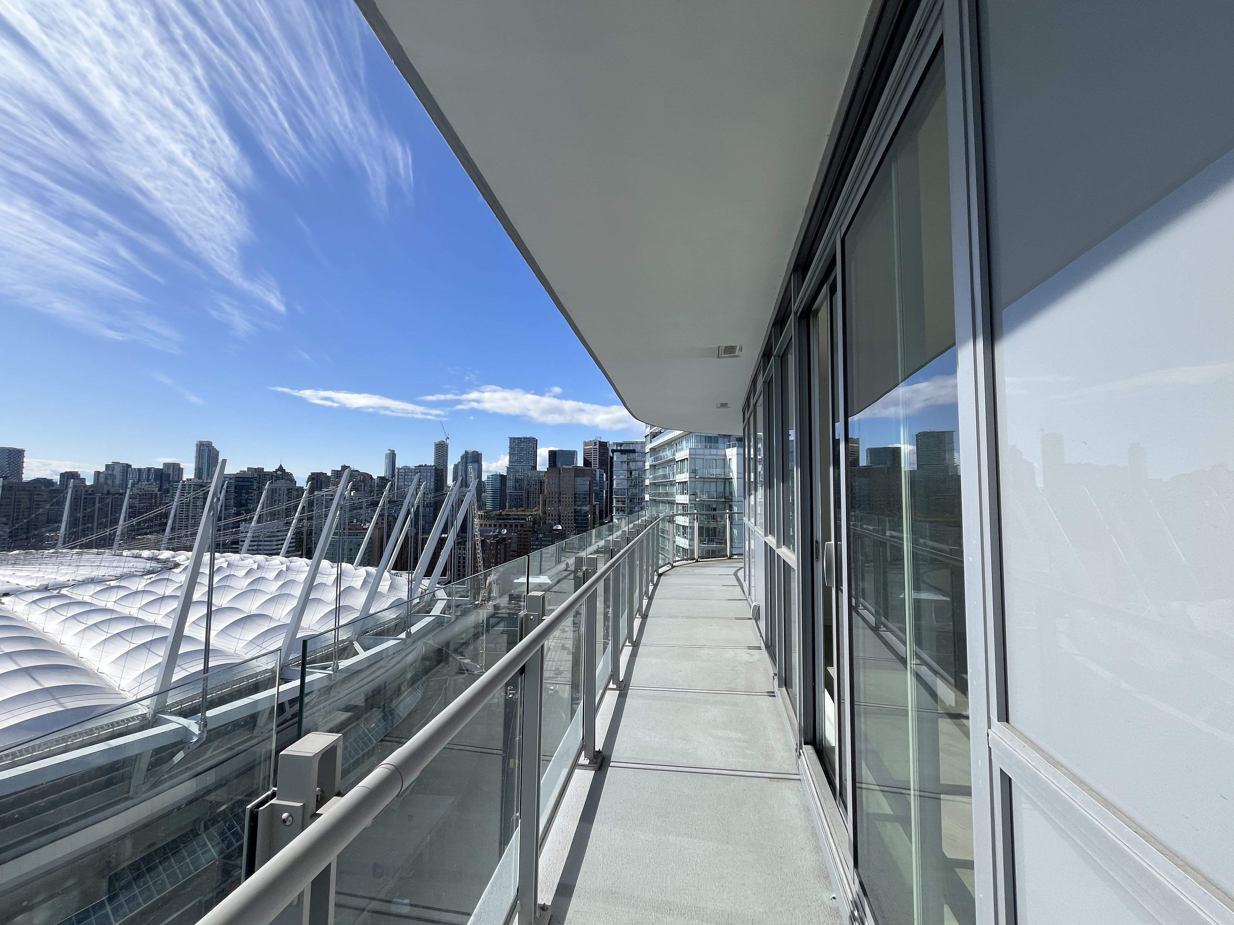 2 Bedroom Apartment for Rent - 685 Pacific Blvd, Vancouver, BC 2
