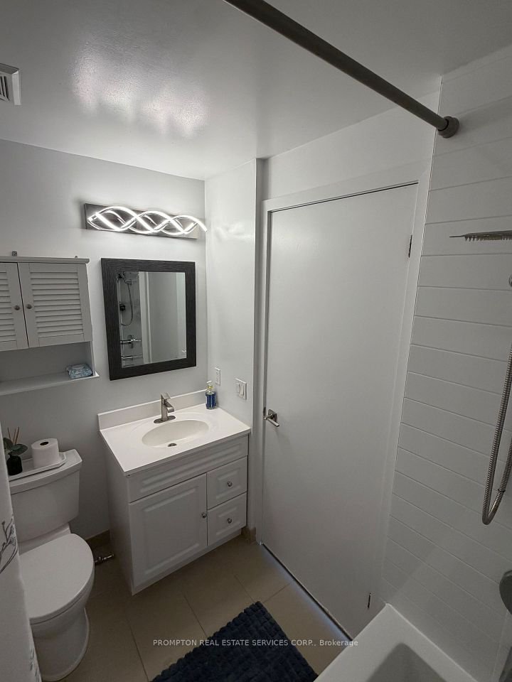 2 Bedroom Apartment for Rent - 105 The Queensway, Toronto, ON 4