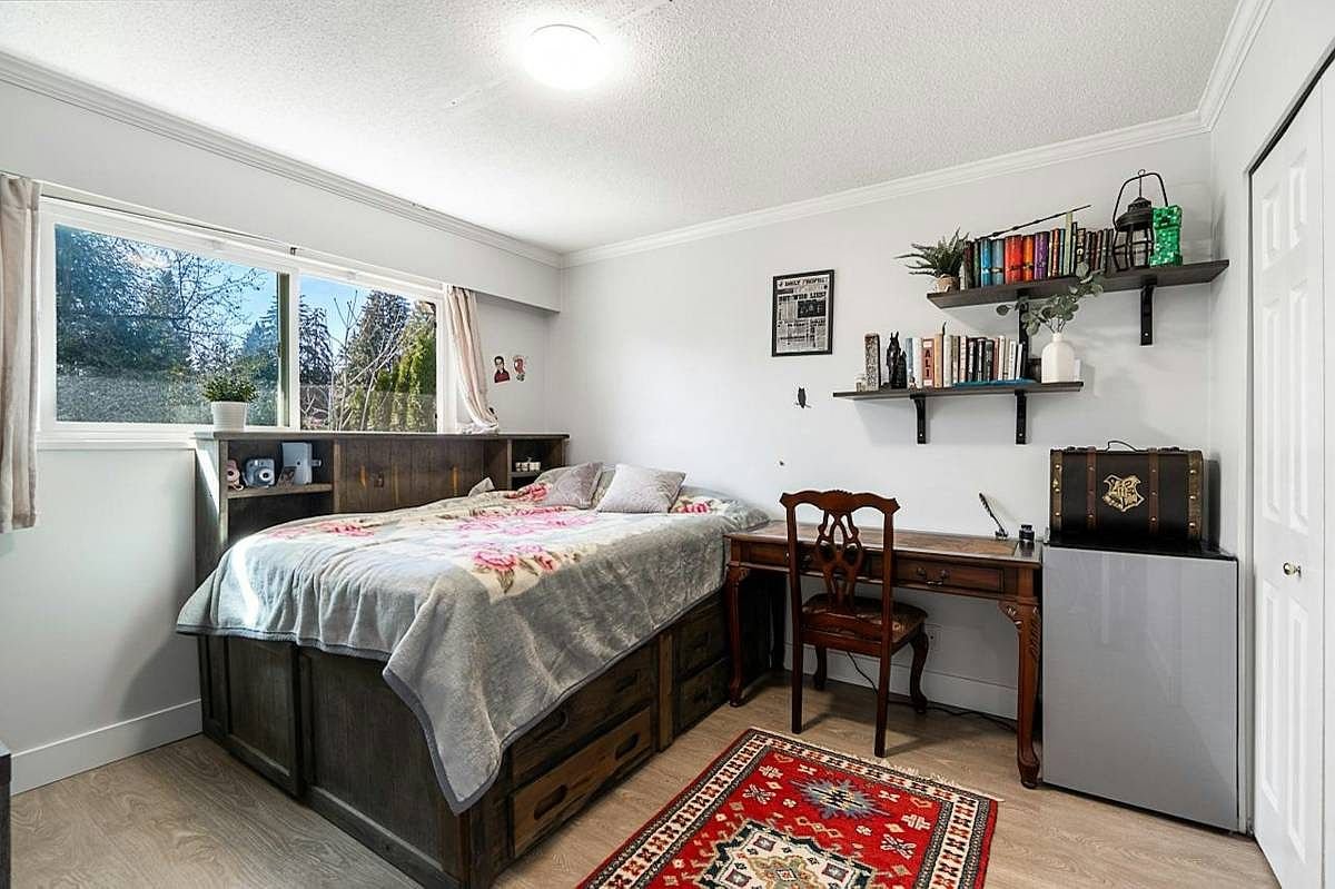 3 Bedroom House for Rent - 2333 Kirkstone Rd, North Vancouver District, BC 4