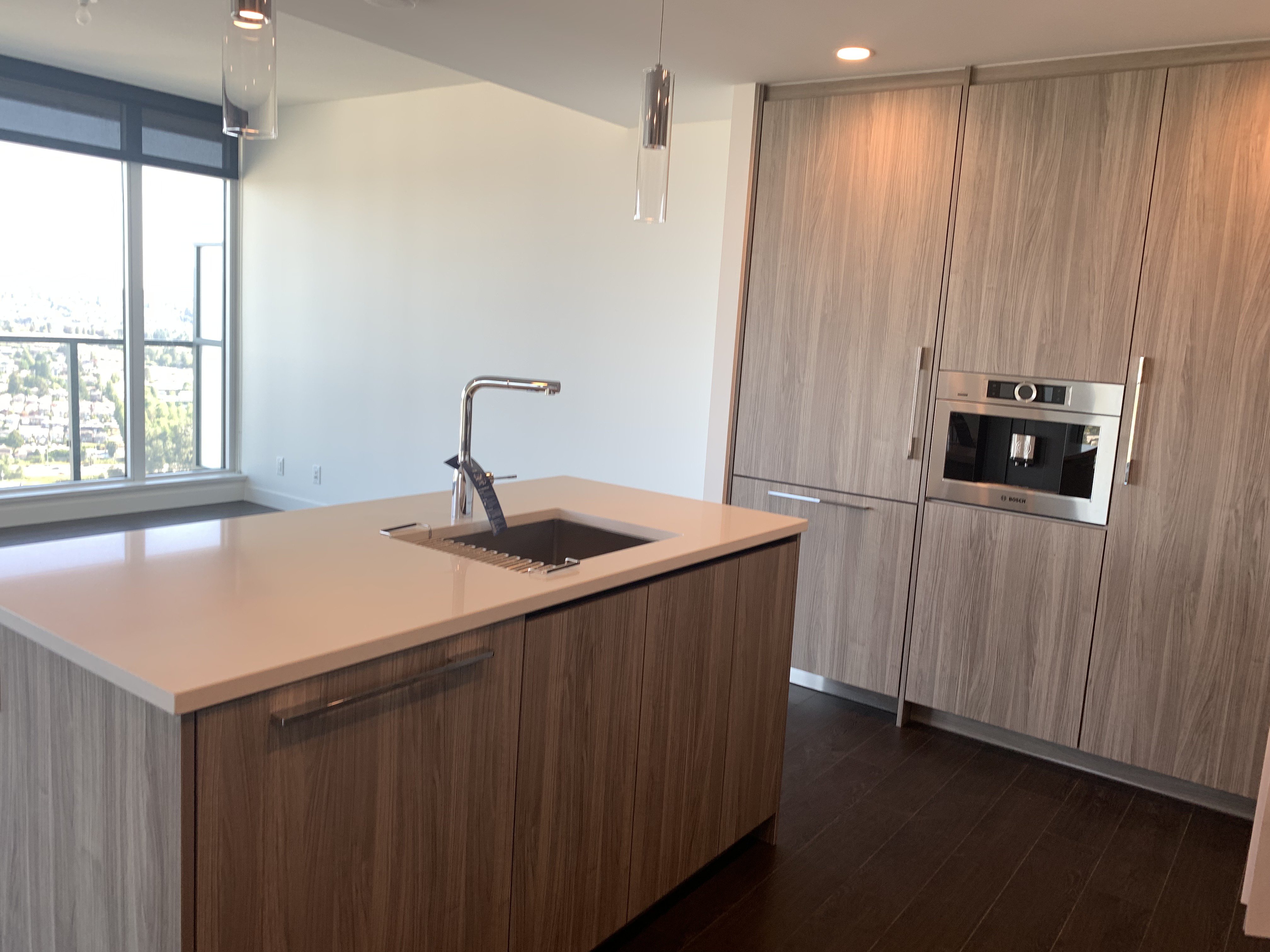 3 Bedroom Apartment for Rent - 4890 Lougheed Hwy, Burnaby, BC 3