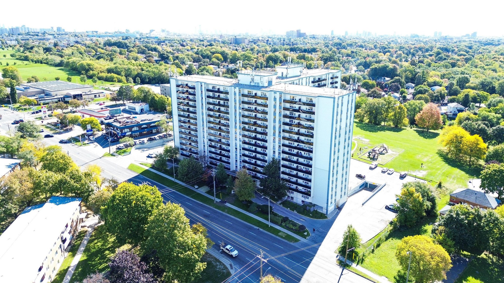 3 Bedroom Apartment for Rent - 1577 Lawrence Ave W, Toronto, ON 2
