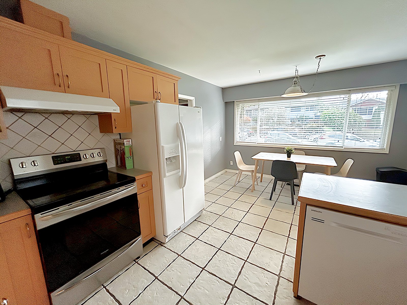 Room in House for Rent - 633 Elmwood St, Coquitlam, BC 3