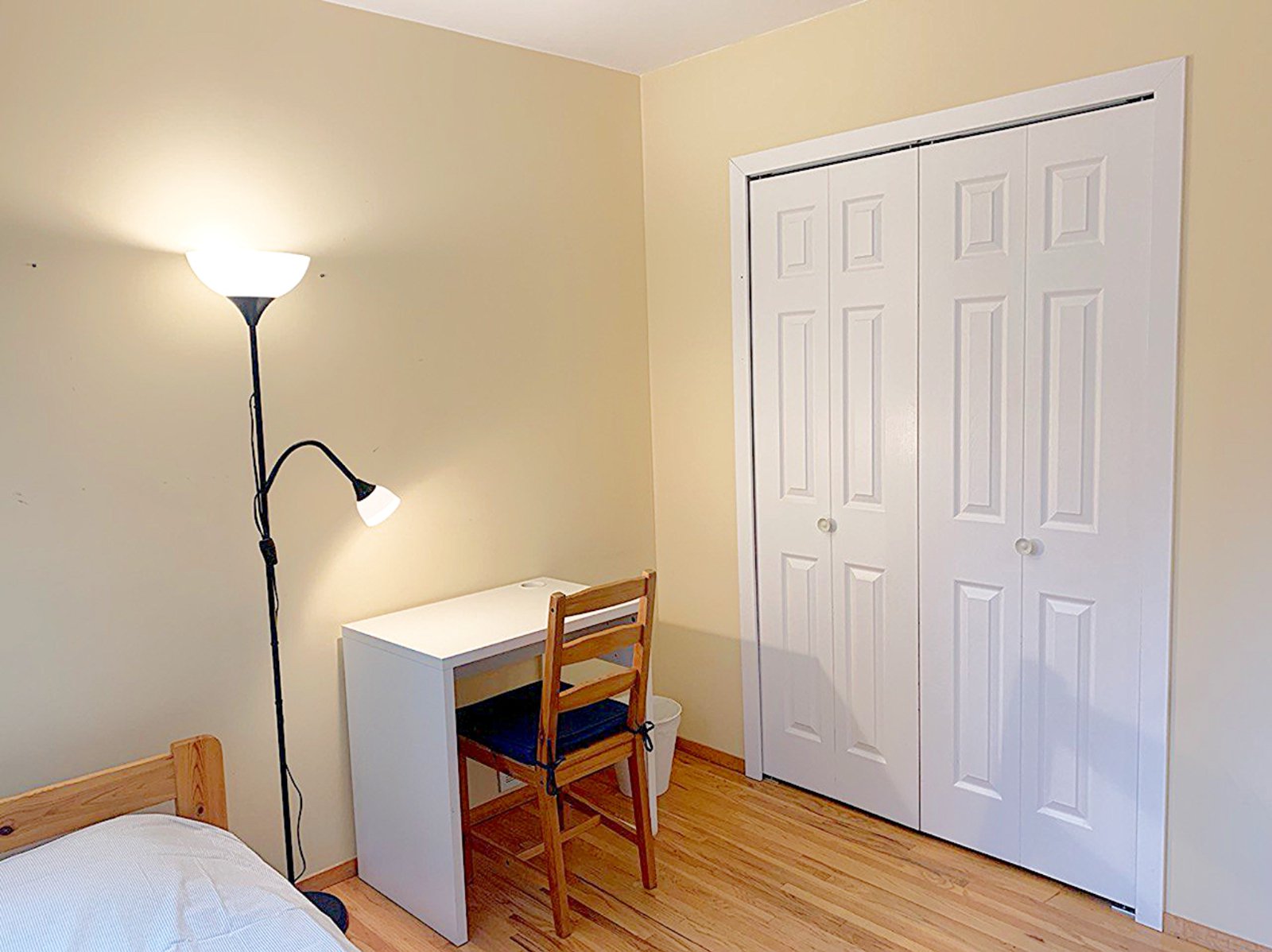 Room in House for Rent - 753 Blythwood Dr, North Vancouver District, BC 4