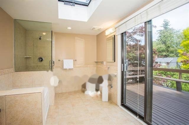 5 Bedroom House for Rent - 3877 W Broadway, Vancouver, BC 5