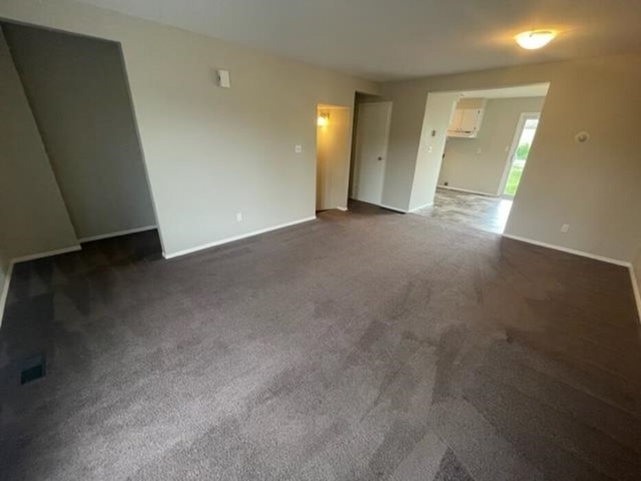 3 Bedroom Townhouse for Rent - 11 Forest Pl, Elliot Lake, ON 5