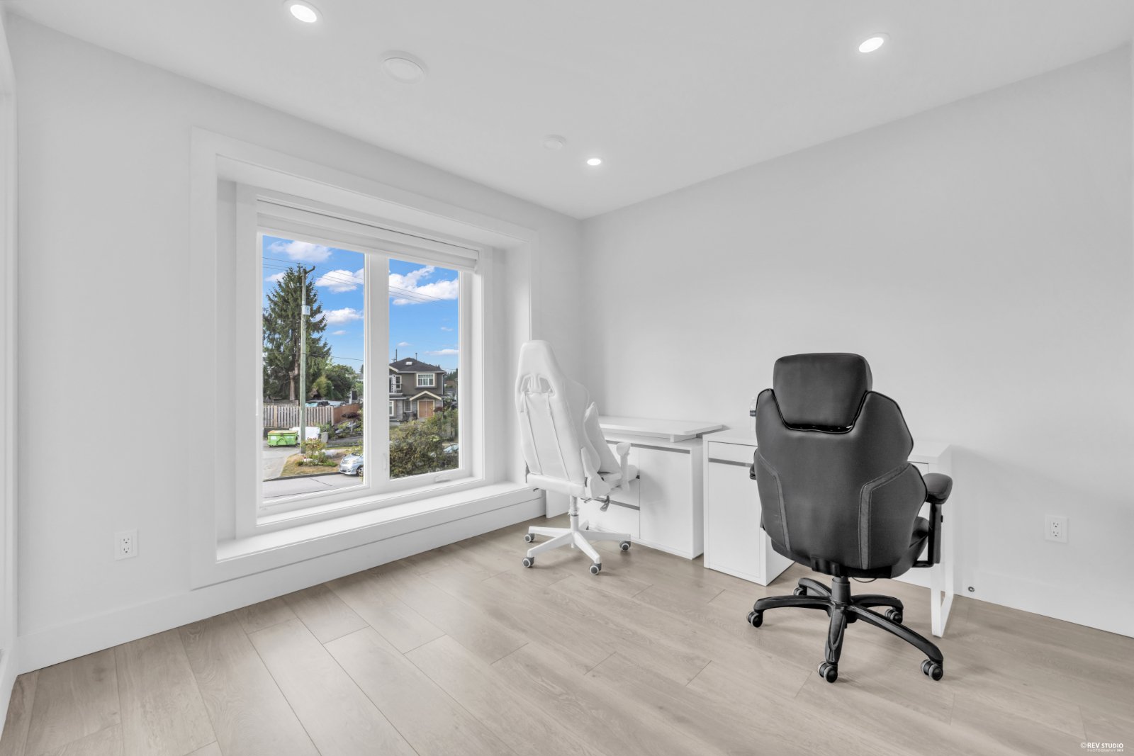 3 Bedroom House for Rent - 3267 E 29th Ave, Vancouver, BC 2