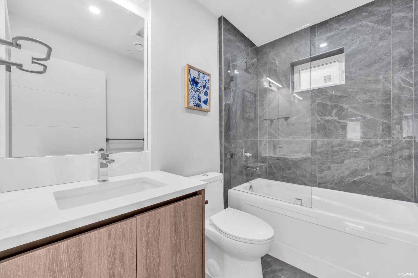 3 Bedroom House for Rent - 3267 E 29th Ave, Vancouver, BC 3