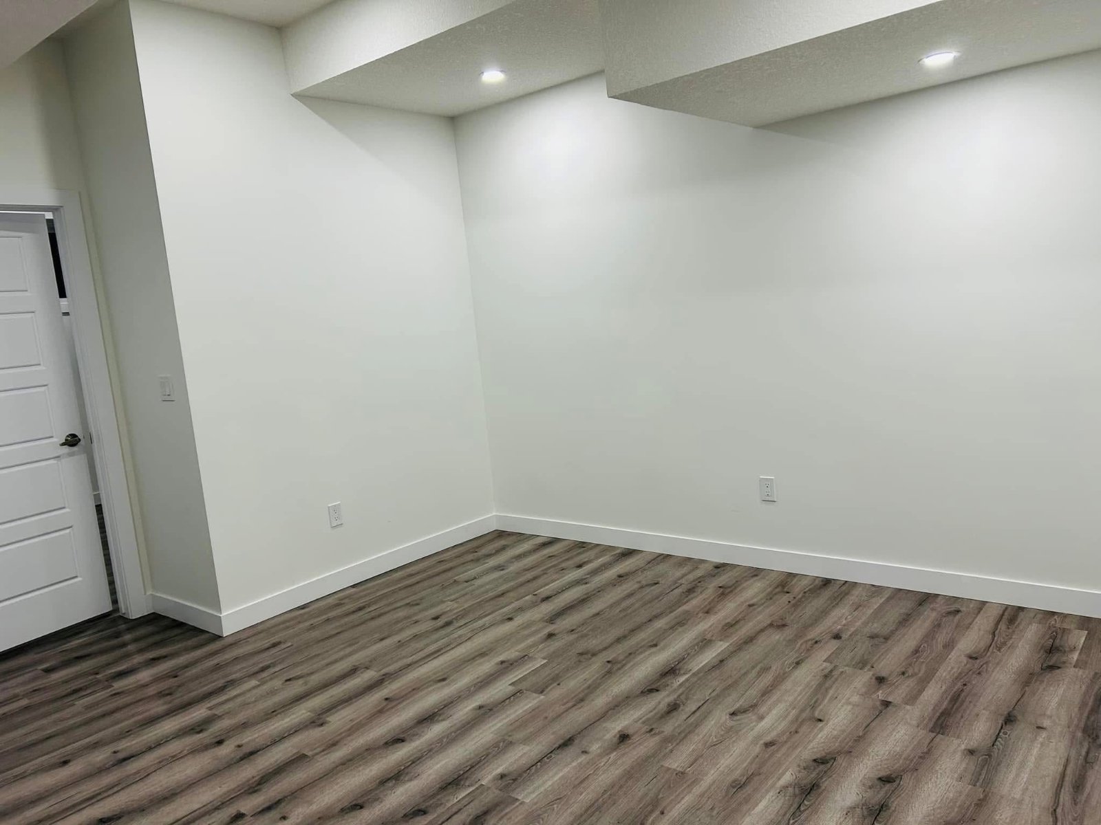 2 Bedroom House for Rent - 1531 Plum Cir SW, Edmonton, AB 5