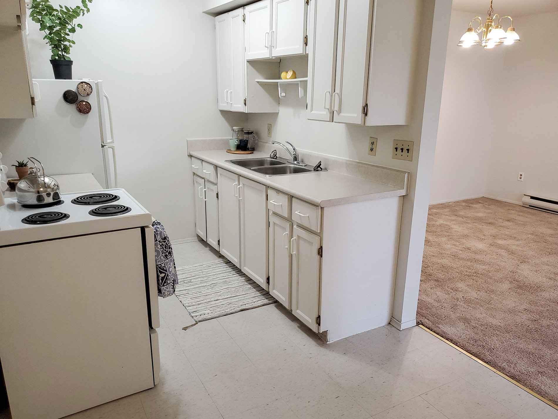 2 Bedroom Apartment for Rent - 88 Southpark Drive, Winnipeg, MB 2