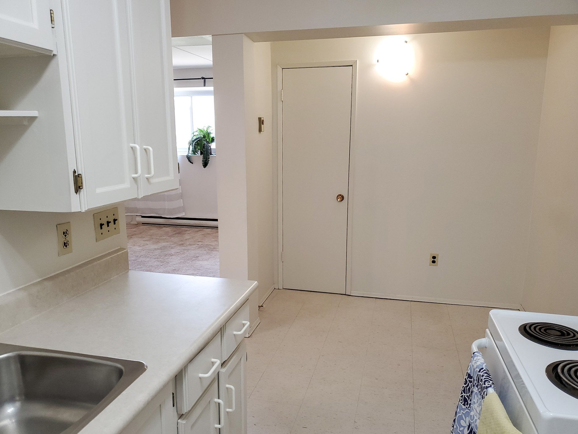 2 Bedroom Apartment for Rent - 88 Southpark Drive, Winnipeg, MB 5