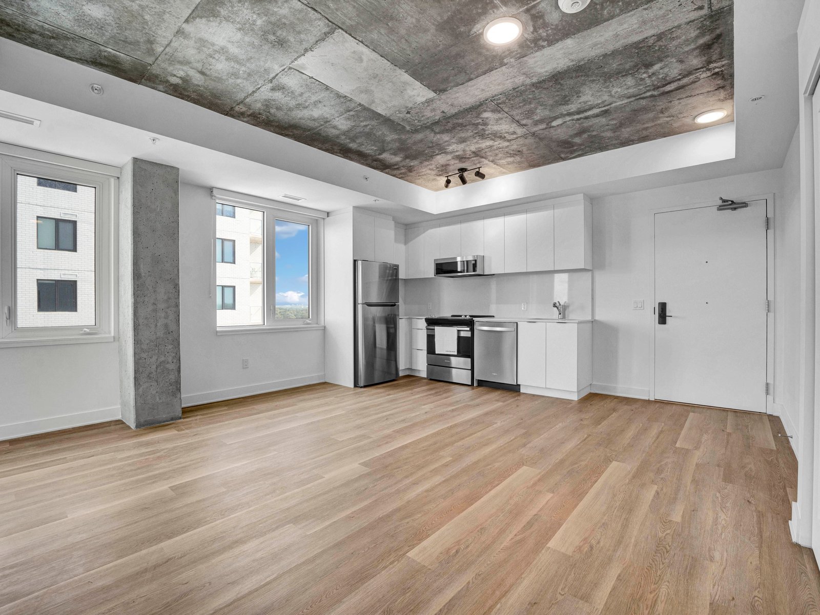 2 Bedroom Apartment for Rent - 1655 Carling Avenue, Ottawa, ON 2