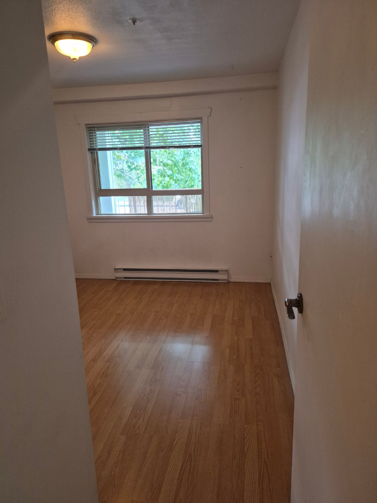 Room in Apartment for Rent - 1615 Frances St, Vancouver, BC 4