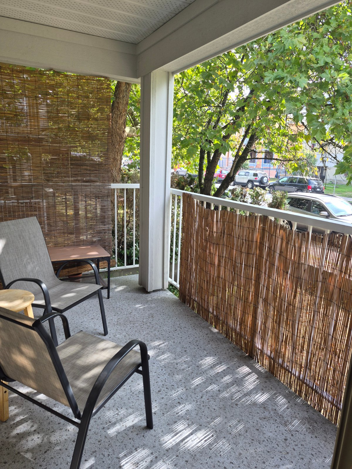 Room in Apartment for Rent - 1615 Frances St, Vancouver, BC 2
