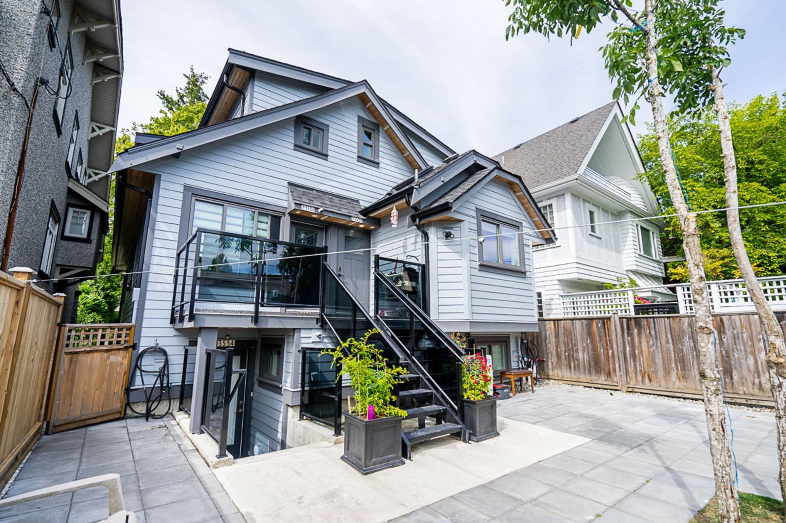 2 Bedroom House for Rent - 3554 W 3rd Ave, Vancouver, BC 3