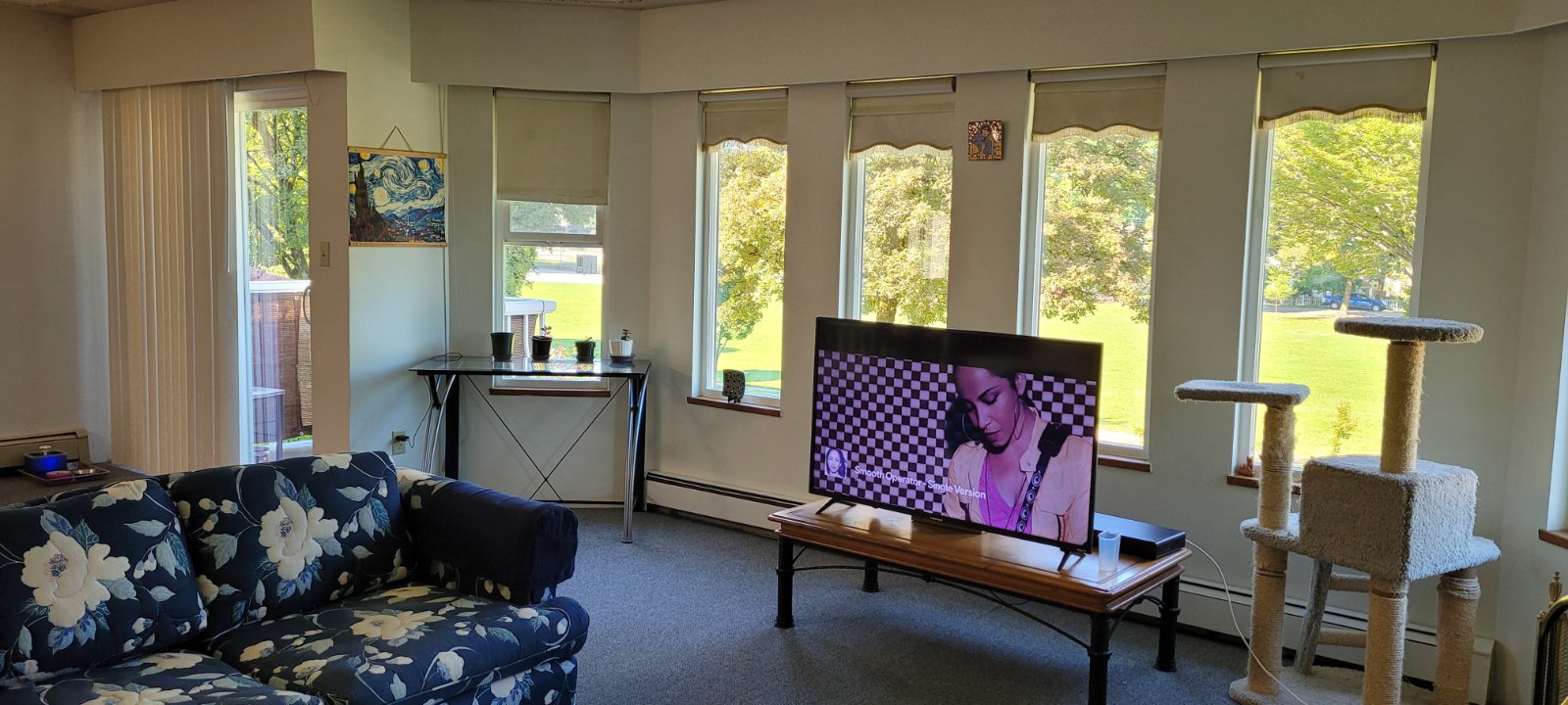 Room in House for Rent - Rhodes St, Vancouver, BC 2