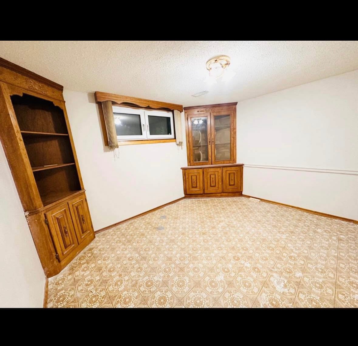 2 Bedroom Private Suite for Rent - Lynwood Dr, Hamilton, ON 3