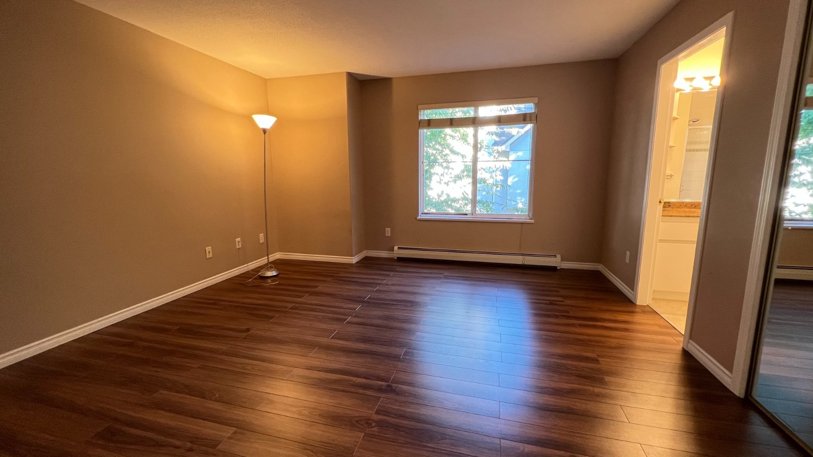 3 Bedroom Townhouse for Rent - 10080 Kilby Dr, Richmond, BC 4