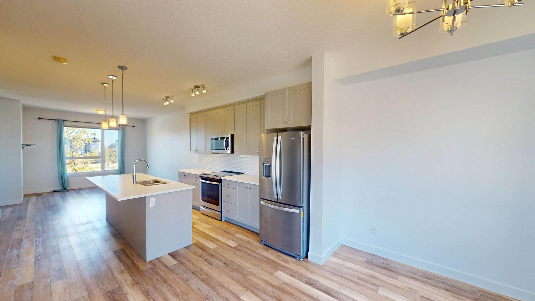 3 Bedroom Townhouse for Rent - 136 Evanscrest Manor NW, Calgary, AB 3