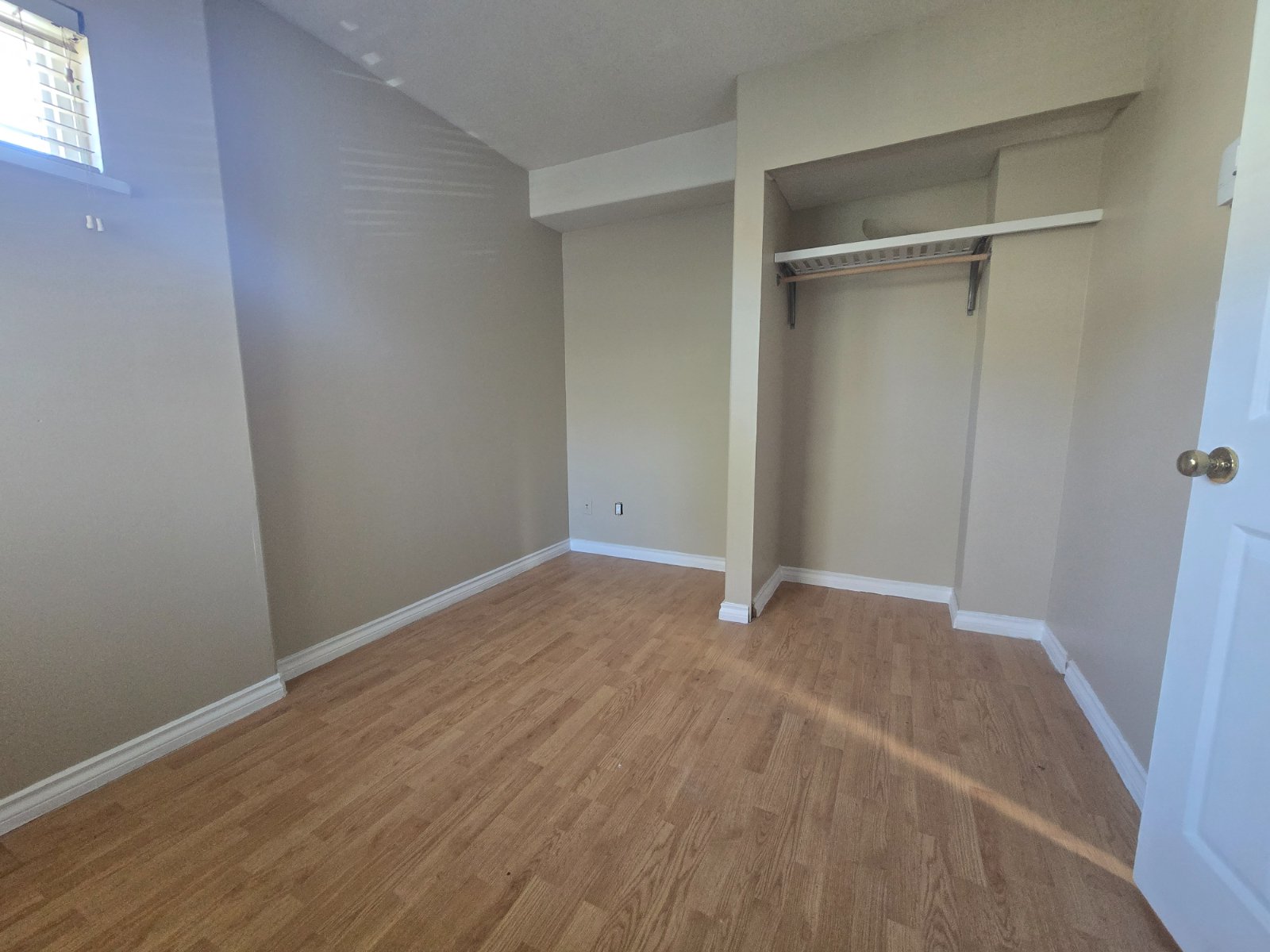 Room in Townhouse for Rent - 1312 E 8th Ave, Vancouver, BC 2