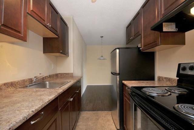 2 Bedroom Apartment for Rent - 955 Humboldt Street, Victoria, BC 2