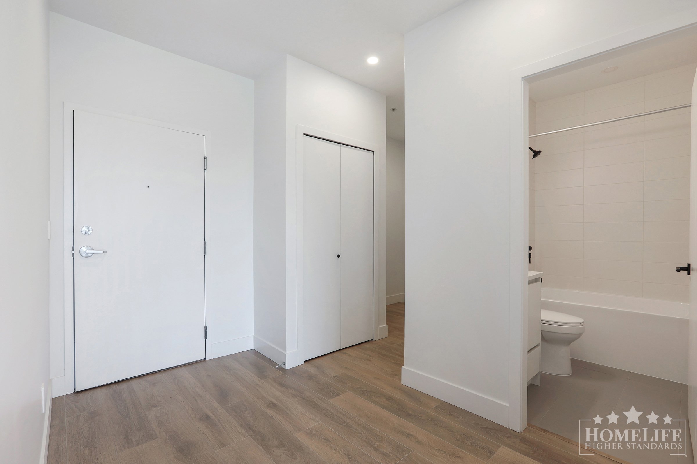 2 Bedroom Apartment for Rent - 8496 120, Surrey, BC 5