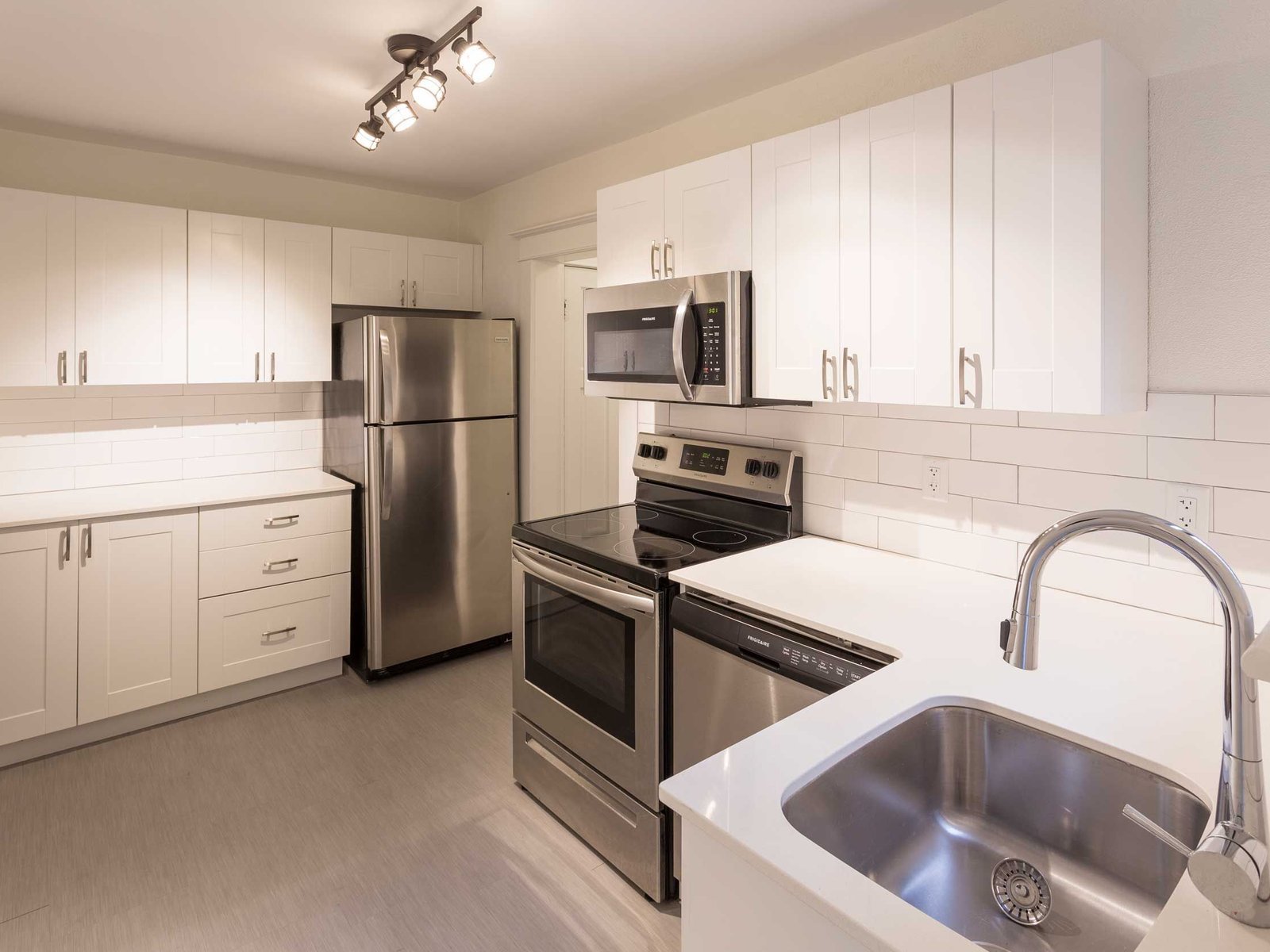 3 Bedroom Apartment for Rent - 14 Severn Ave, Kitchener, ON 3