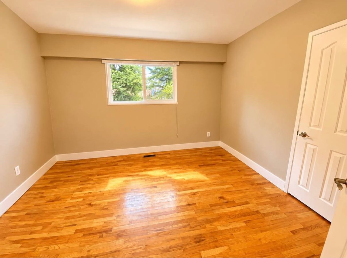 3 Bedroom Private Suite for Rent - 10478 155 A St, Surrey, BC 3