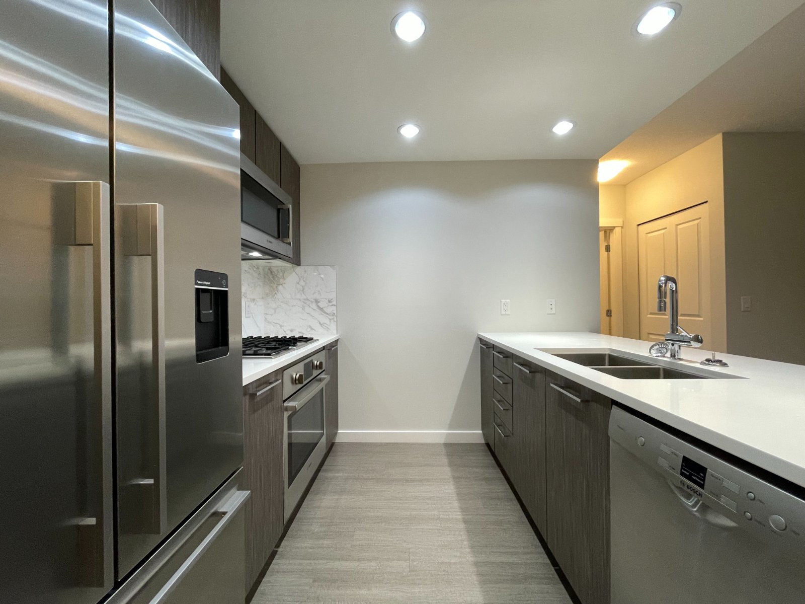 2 Bedroom Apartment for Rent - 3281 E Kent Ave N, Vancouver, BC 2