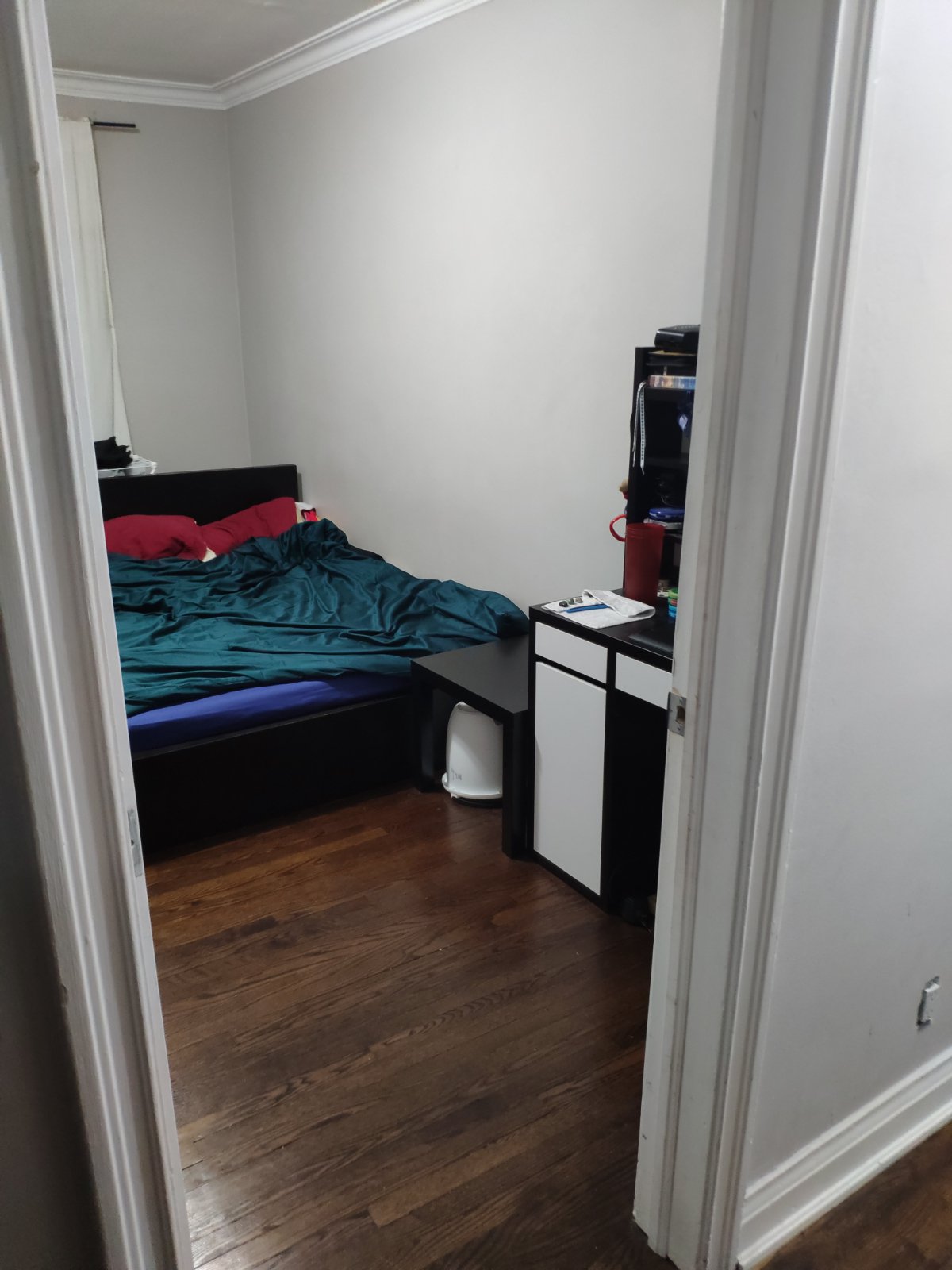 Room in Apartment for Rent - 17 Warwick Ave, York, ON 4