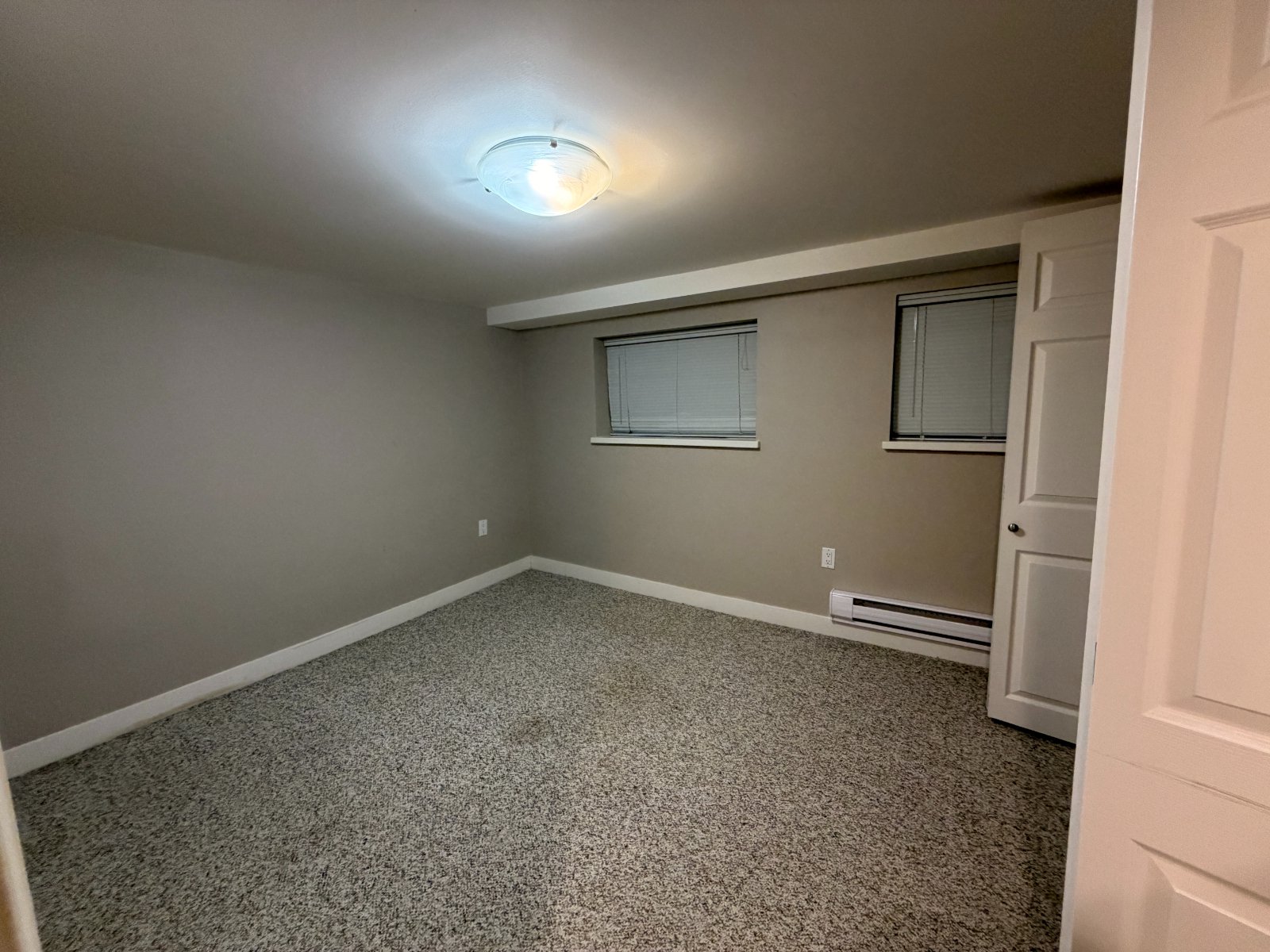 2 Bedroom House for Rent - 3380 W 22nd Ave, Vancouver, BC 3
