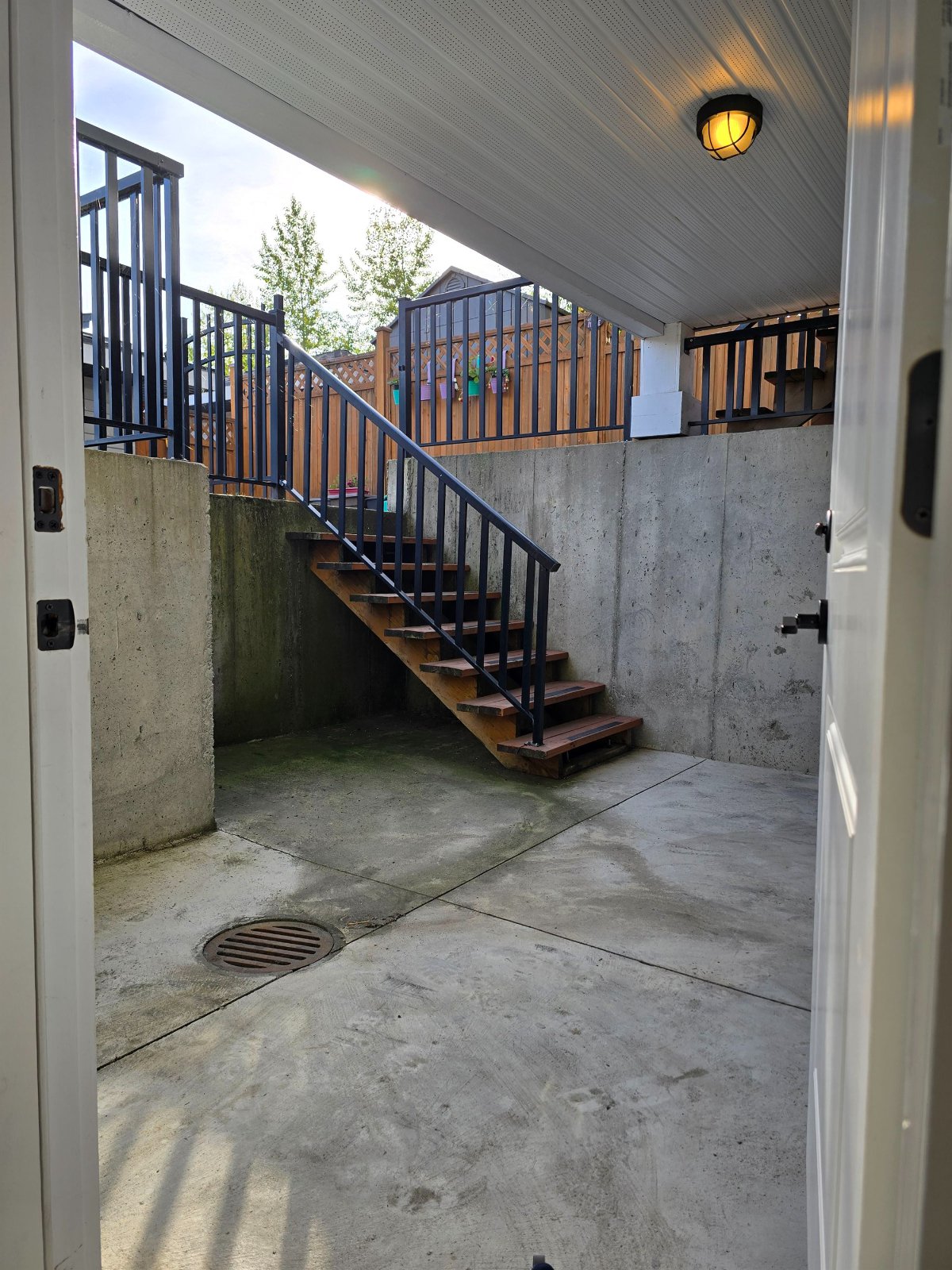 2 Bedroom Basement Suite for Rent - 20522 70 Ave, Langley Twp, BC 2