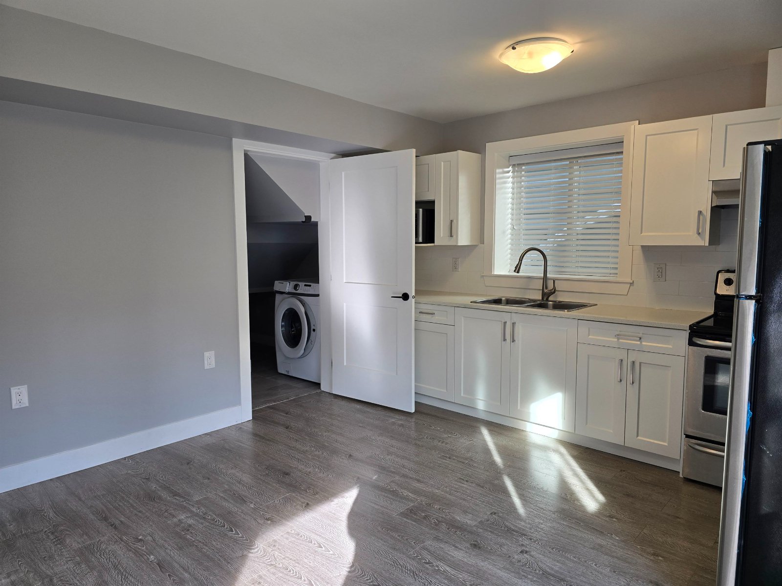2 Bedroom Basement Suite for Rent - 20522 70 Ave, Langley Twp, BC 3