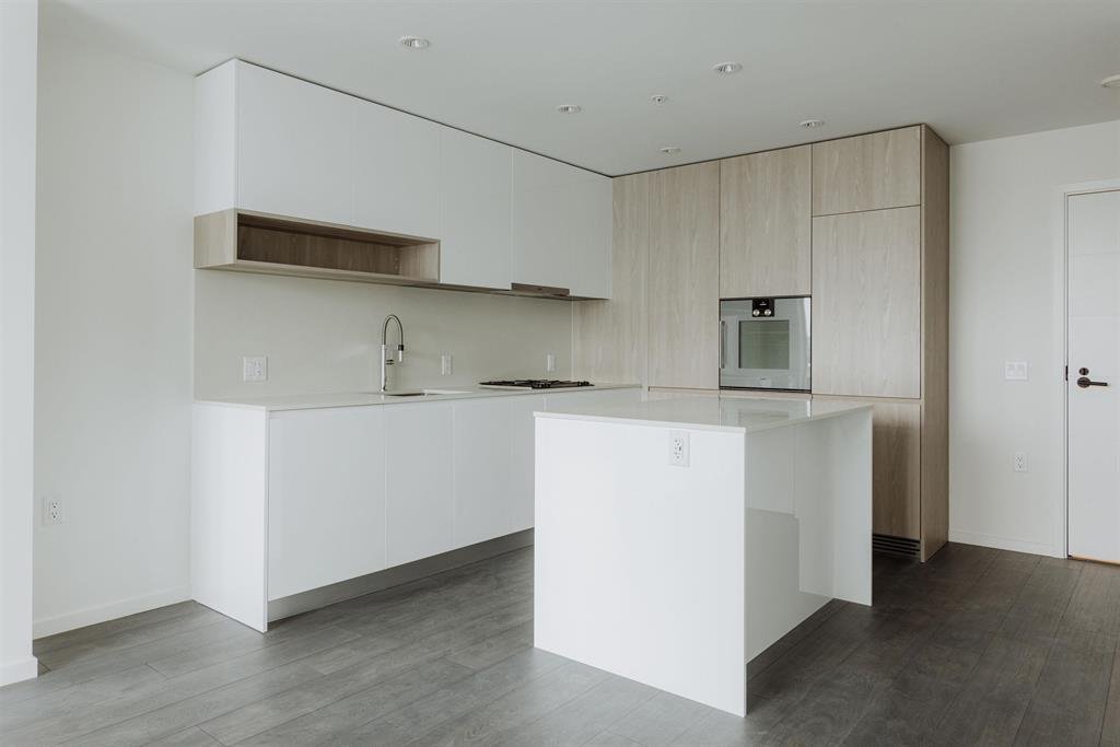 2 Bedroom Apartment for Rent - 6200 Minoru Boulevard, Richmond, BC 4