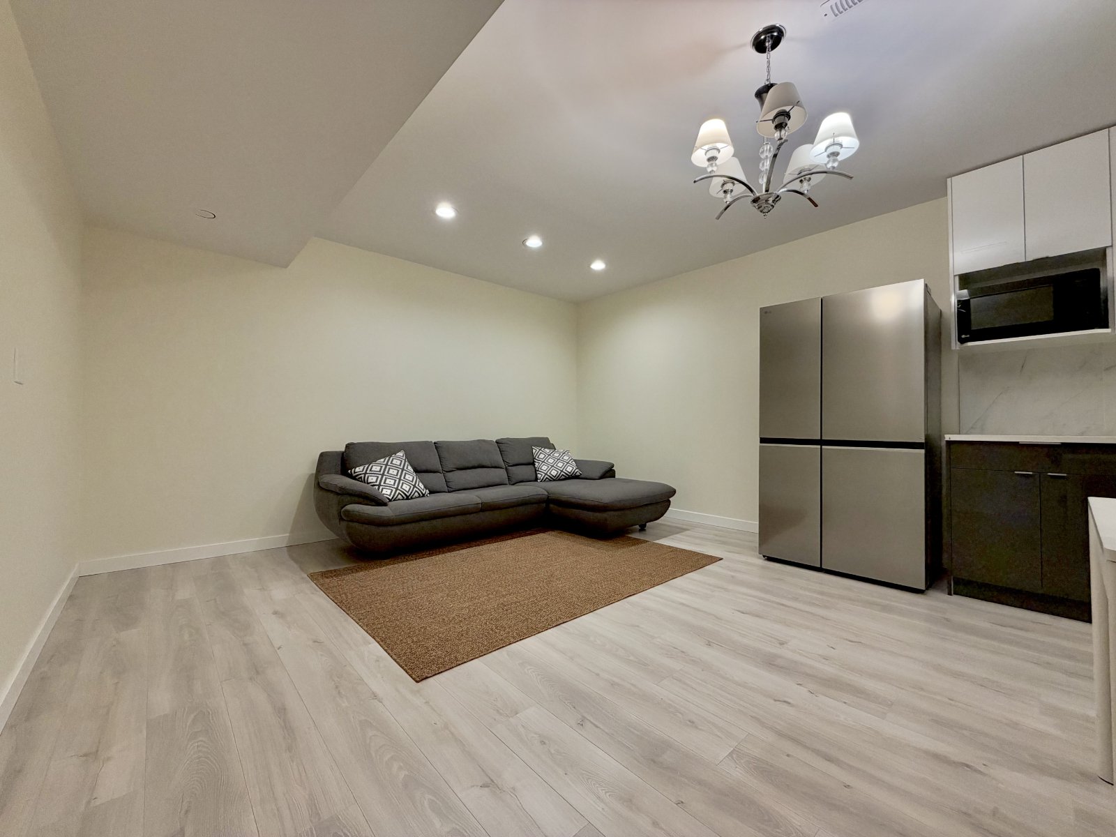 3 Bedroom Garden Suite for Rent - 2227 Sorrento Dr, Coquitlam, BC 2