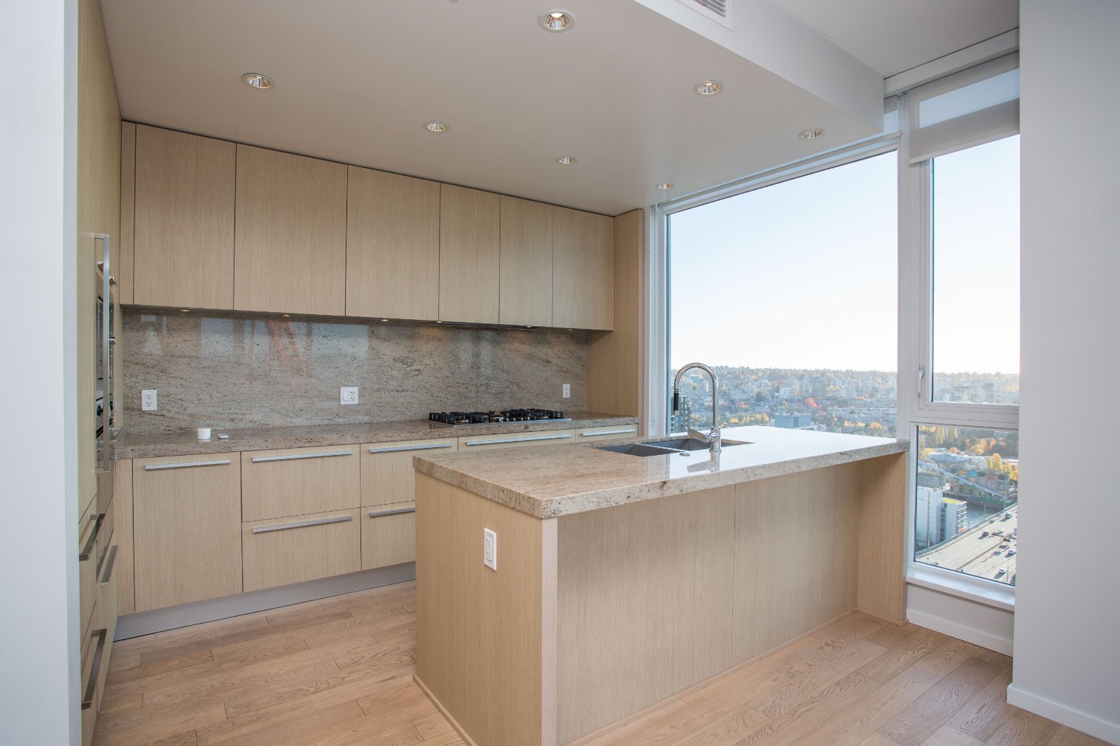2 Bedroom Apartment for Rent - 1351 Continental St, Vancouver, BC 2