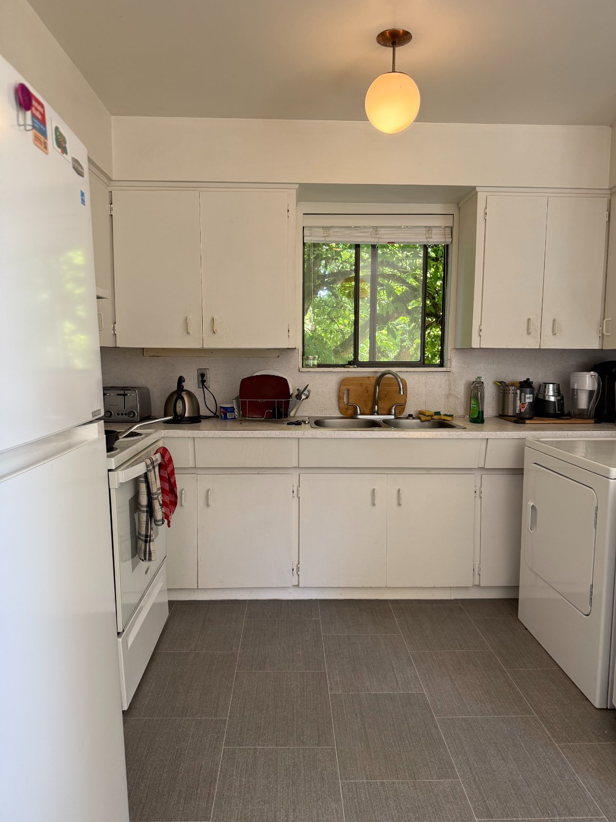 3 Bedroom Private Suite for Rent - 2319 Dunbar St, Vancouver, BC 3