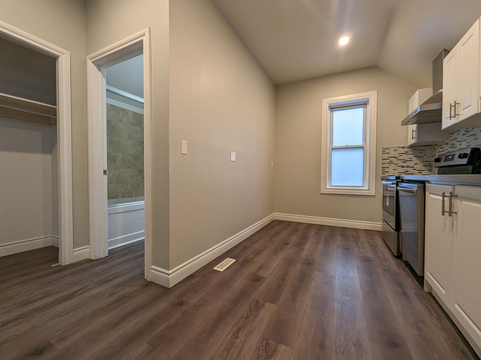 3 Bedroom House for Rent - 153 Victoria Street North, Kitchener, ON 3