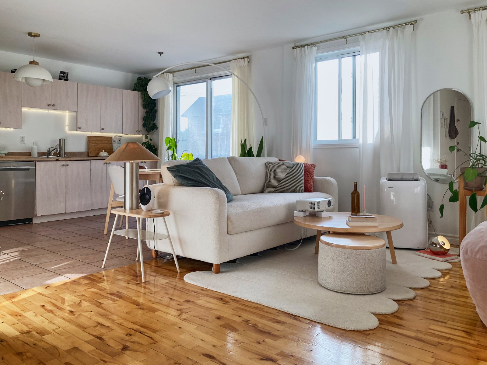2 Bedroom Apartment for Rent - 3095 Avenue Linton, Montréal, QC 2
