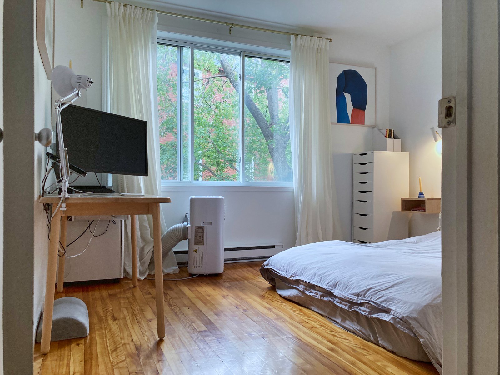 2 Bedroom Apartment for Rent - 3095 Avenue Linton, Montréal, QC 5