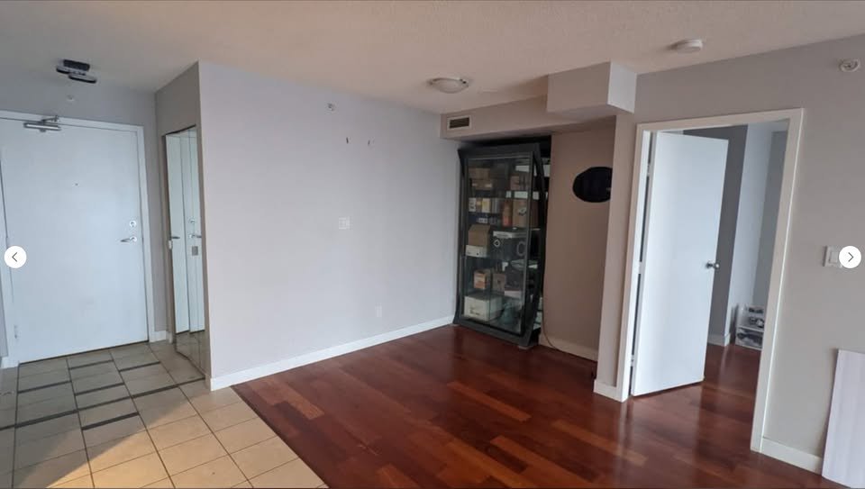 2 Bedroom Apartment for Rent - 1408 Strathmore Mews, Vancouver, BC 2