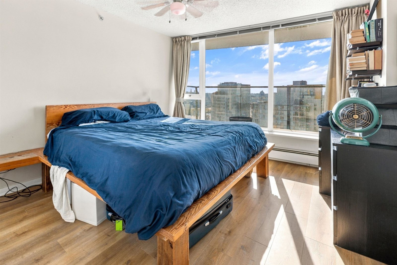 2 Bedroom Apartment for Rent - 188 Keefer St, Vancouver, BC 5