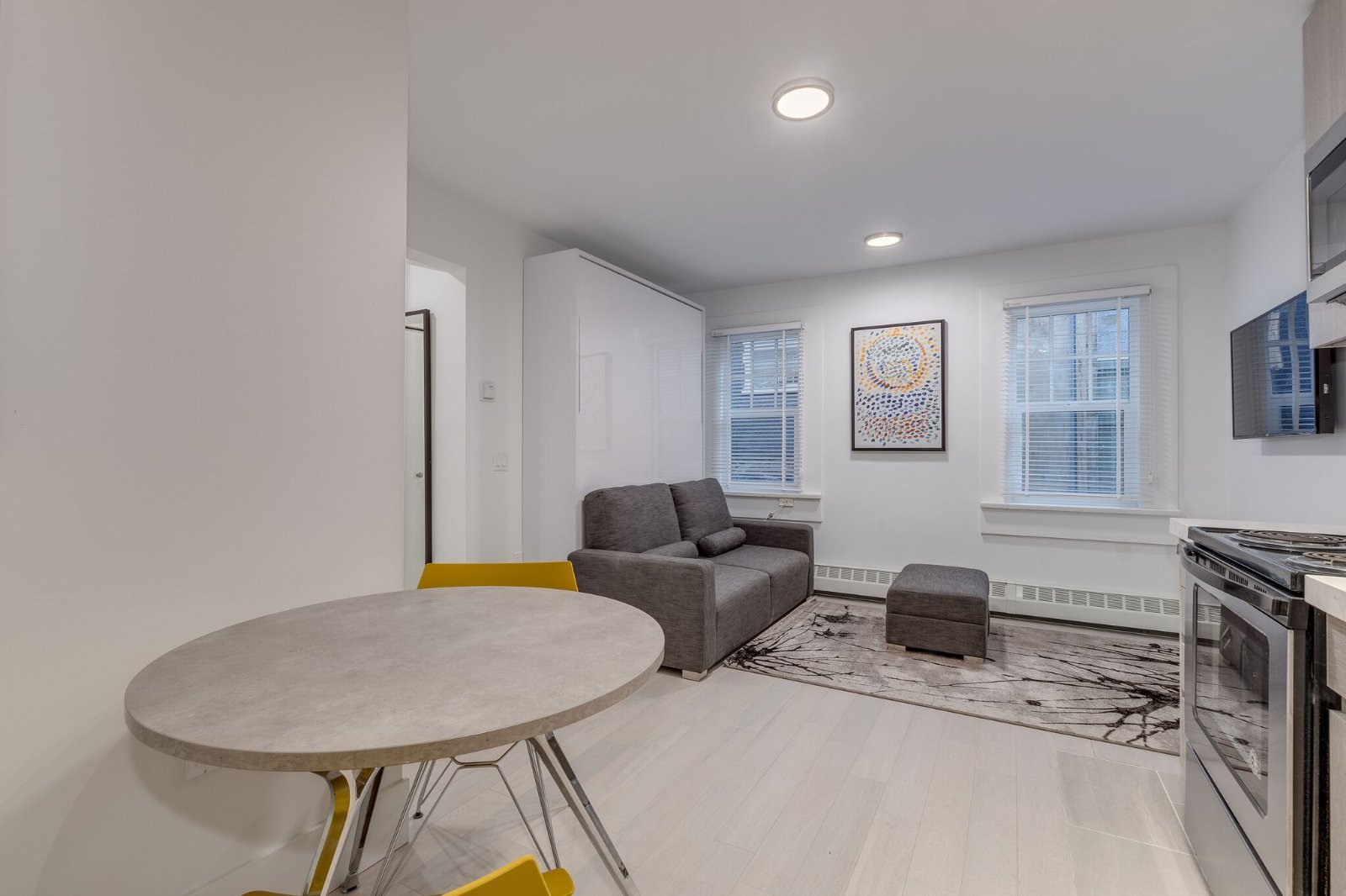 Studio Apartment for Rent - 1425 Haro St, Vancouver, BC 4