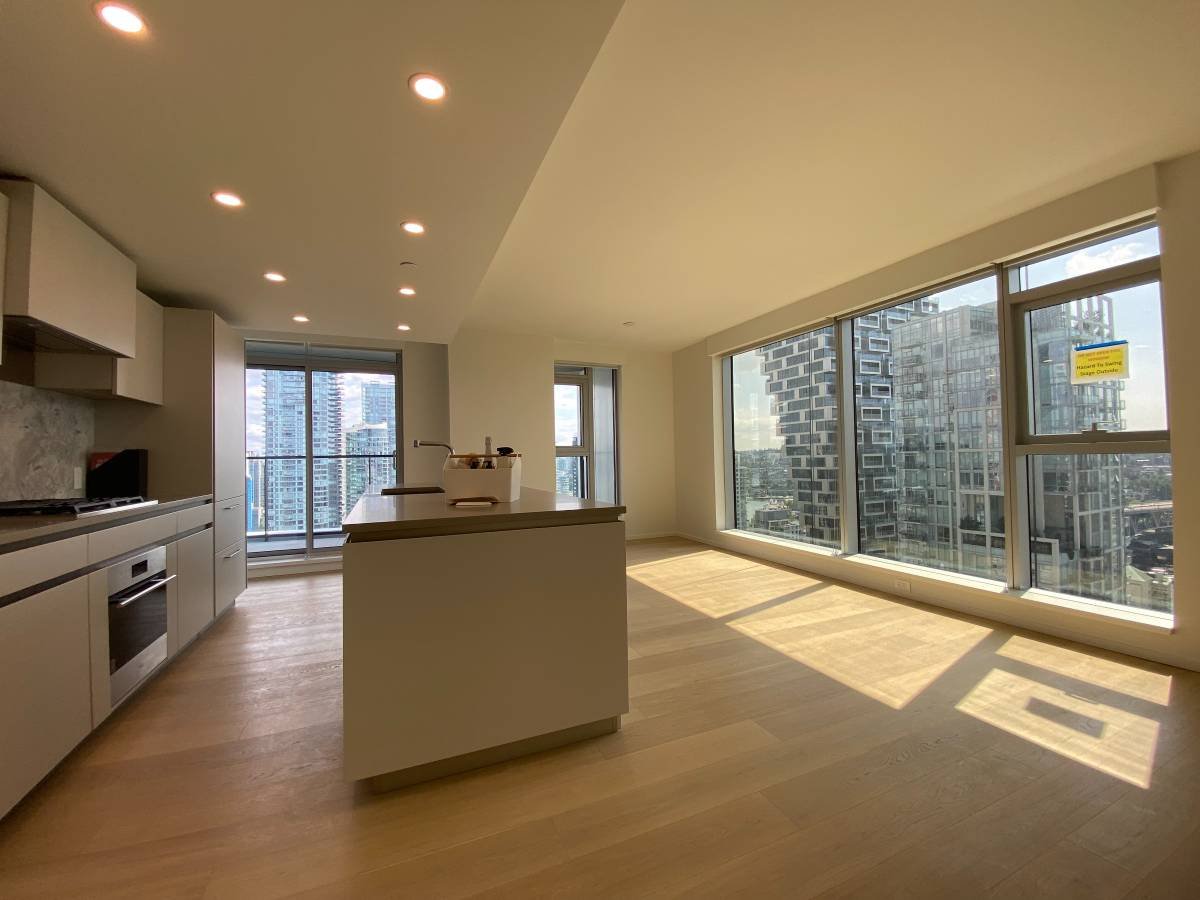 2 Bedroom Apartment for Rent - 889 Pacific St, Vancouver, BC 3