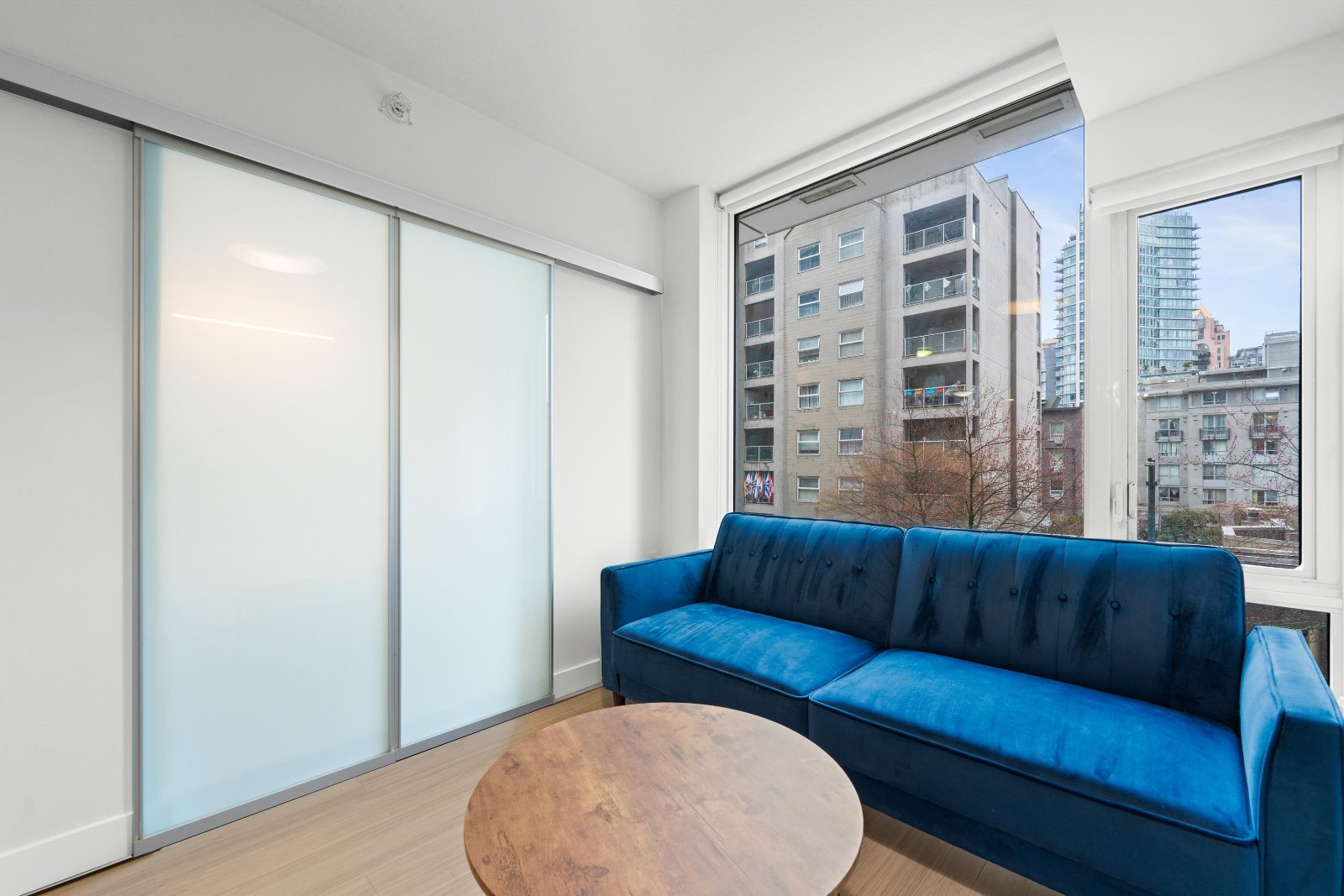 2 Bedroom Apartment for Rent - 1283 Howe St, Vancouver, BC 2