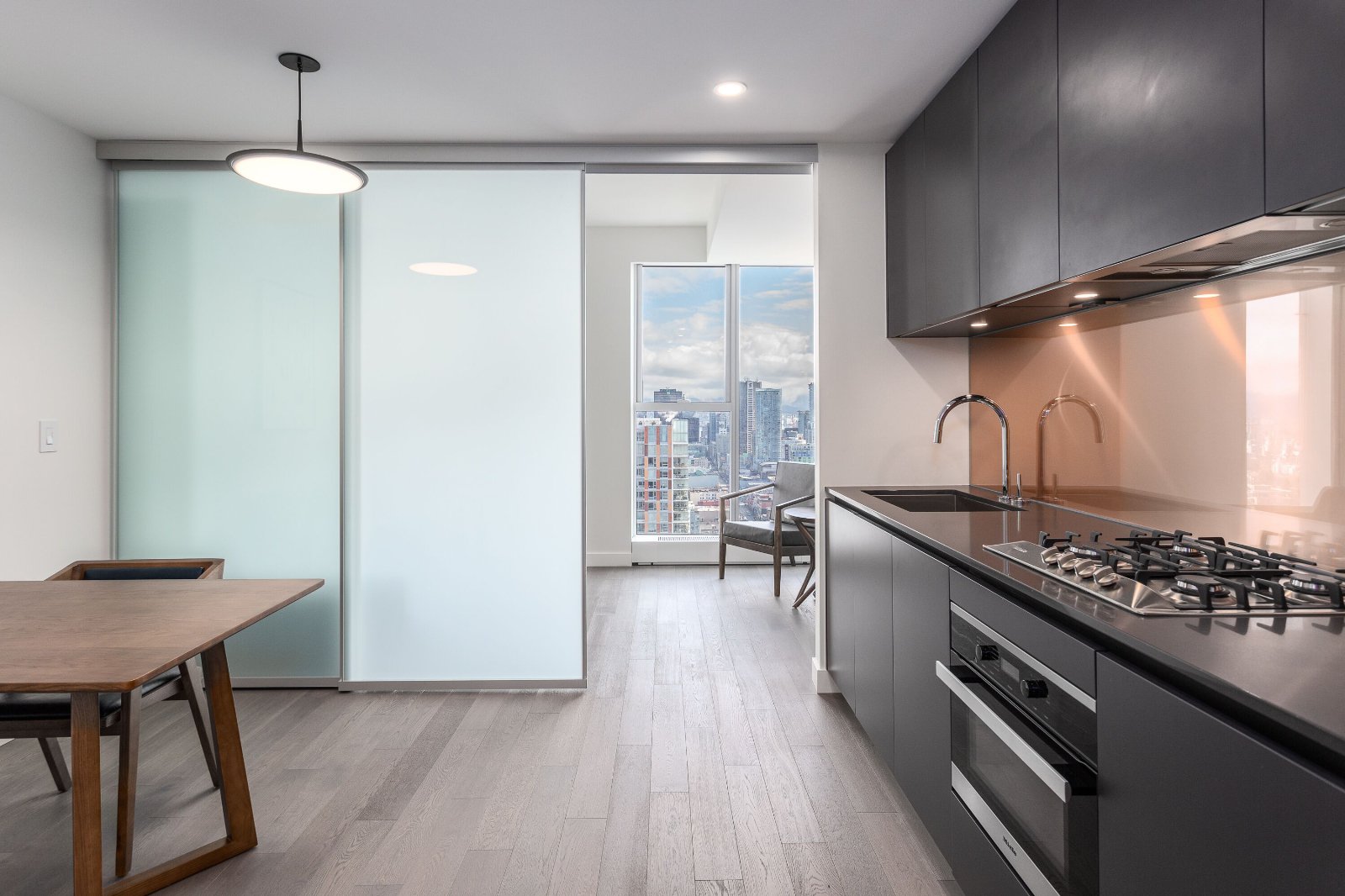 Studio Apartment for Rent - 1480 Howe St, Vancouver, BC 2