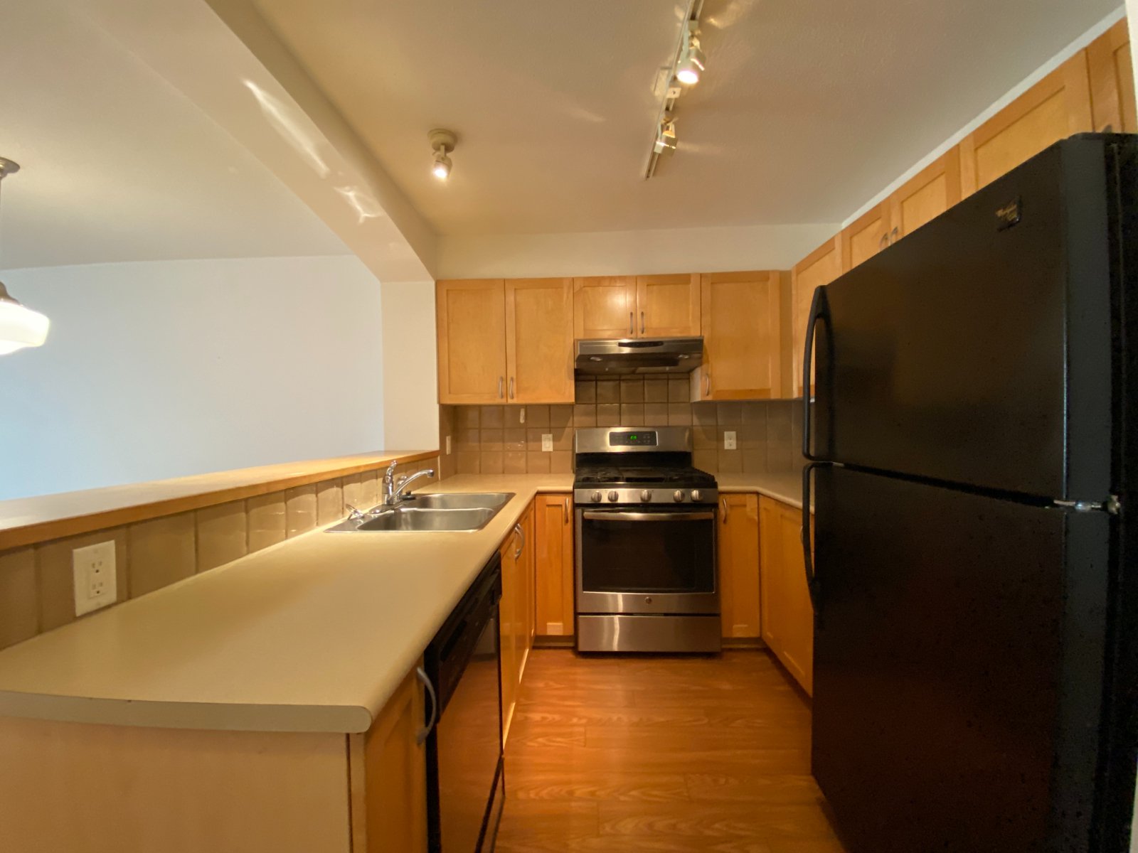 2 Bedroom Apartment for Rent - 2338 Western Parkway, Vancouver, BC 4