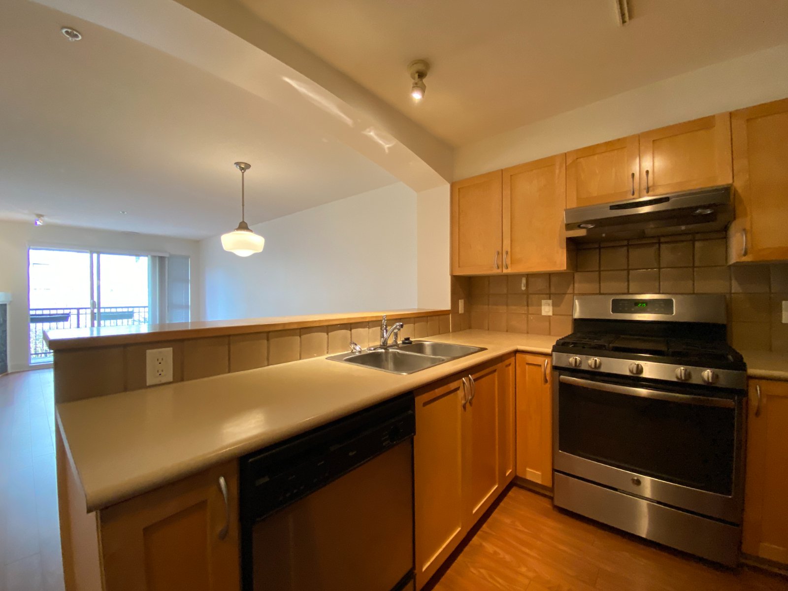2 Bedroom Apartment for Rent - 2338 Western Parkway, Vancouver, BC 5
