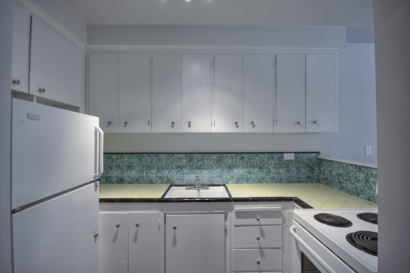 Studio Apartment for Rent - 1540 Haro St, Vancouver, BC 3